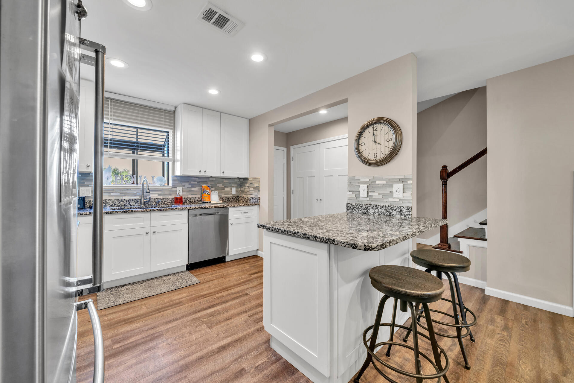 MISTY COVE TOWNHOMES PH II - Residential