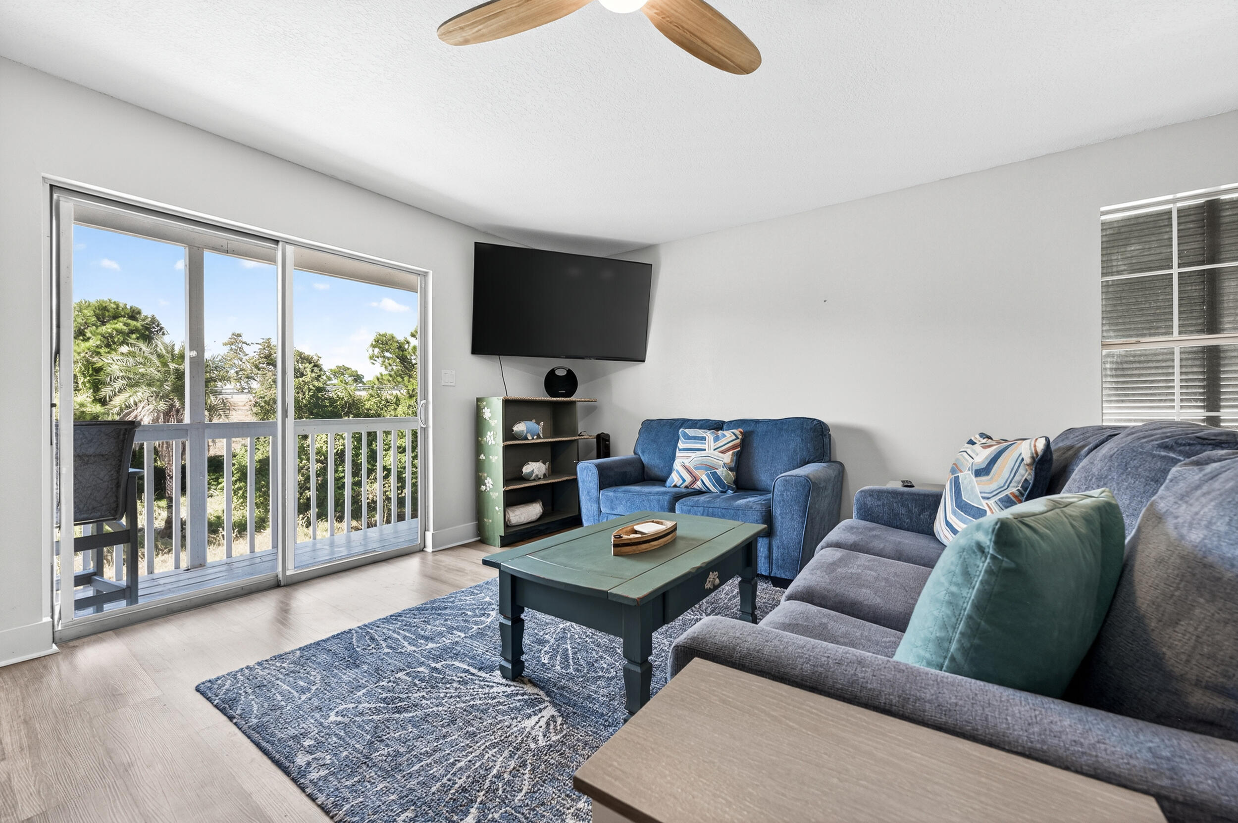 SIGUENZA COVE - Residential