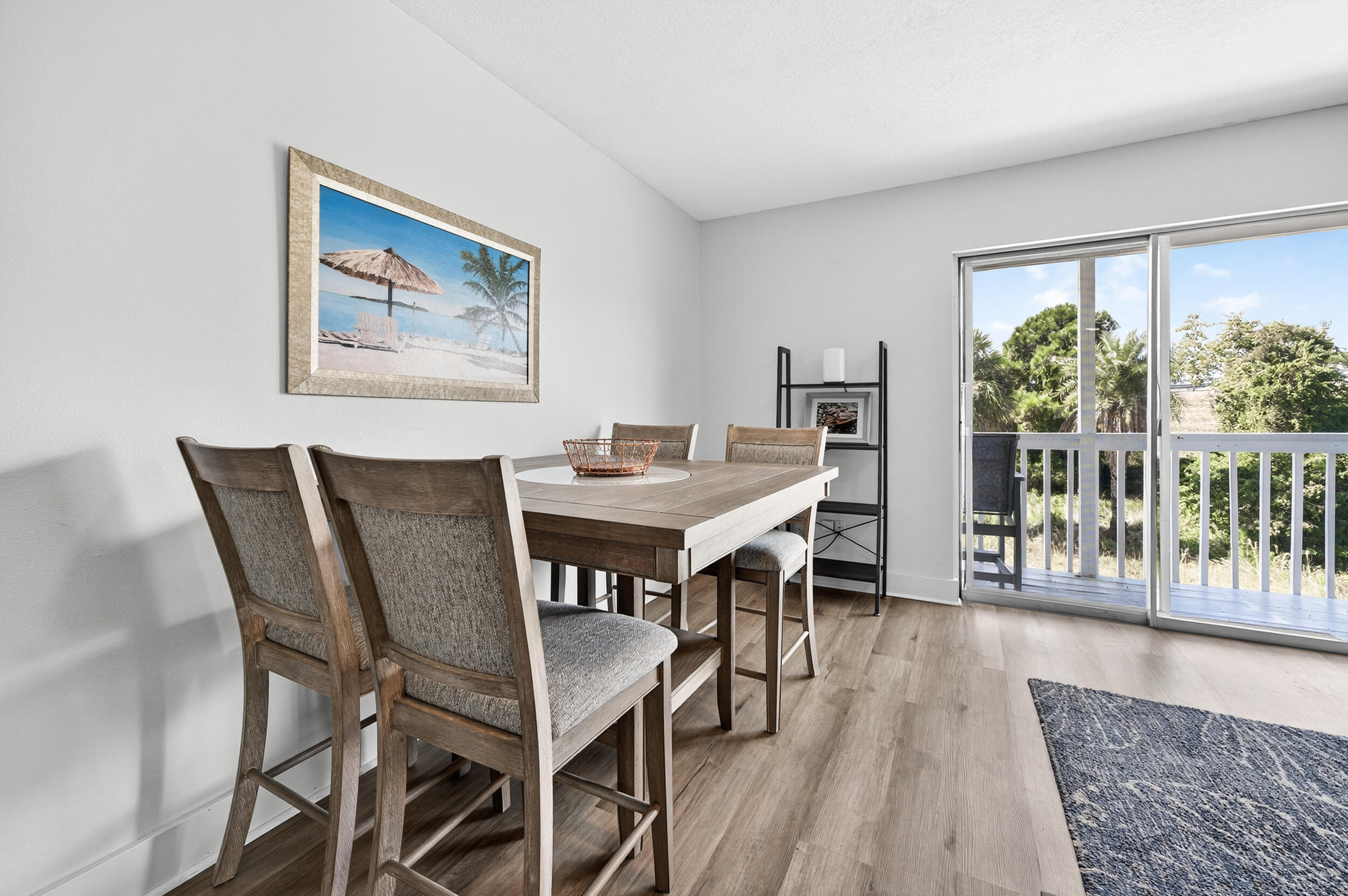 SIGUENZA COVE - Residential