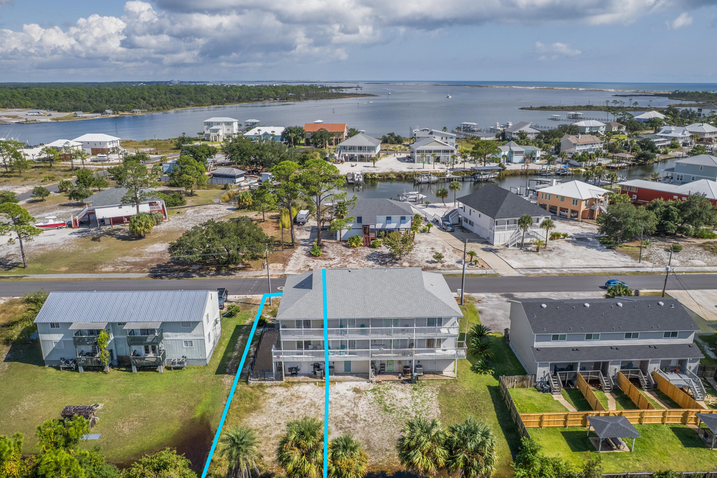 SIGUENZA COVE - Residential