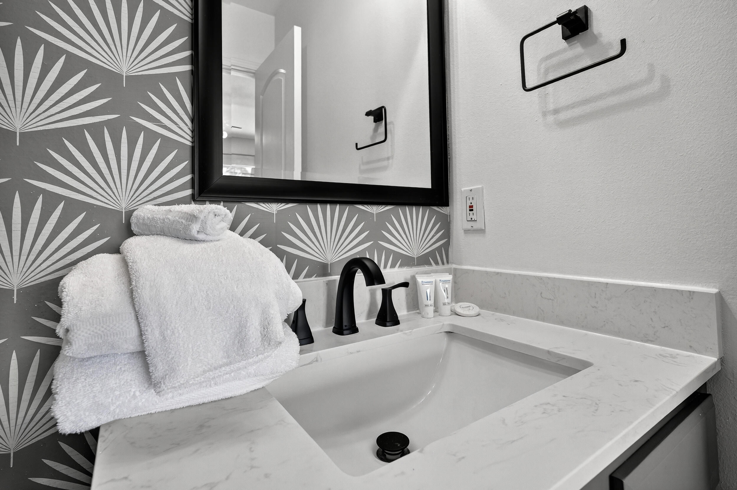 SIGUENZA COVE - Residential