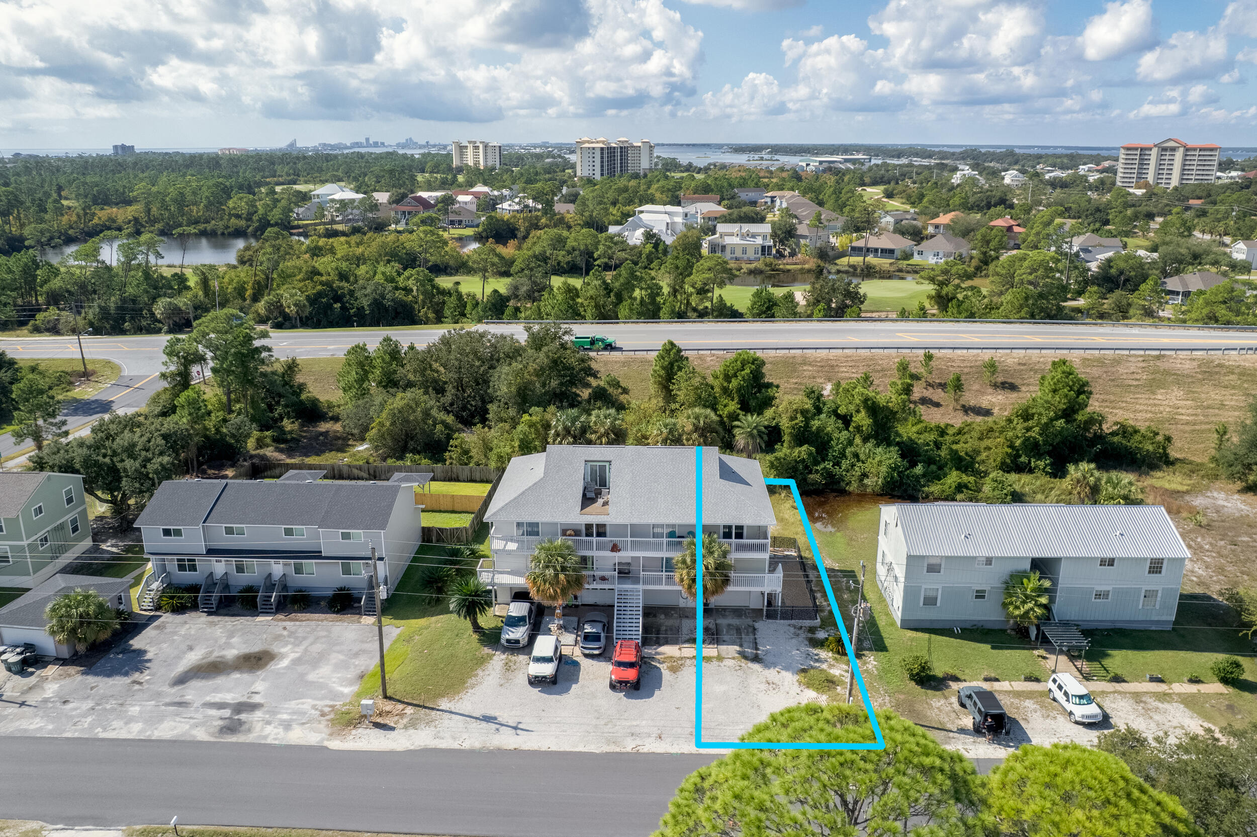 SIGUENZA COVE - Residential