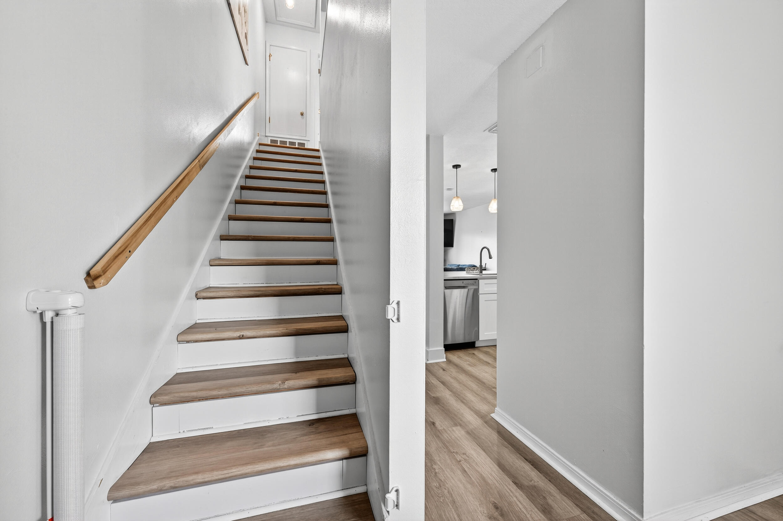 SIGUENZA COVE - Residential