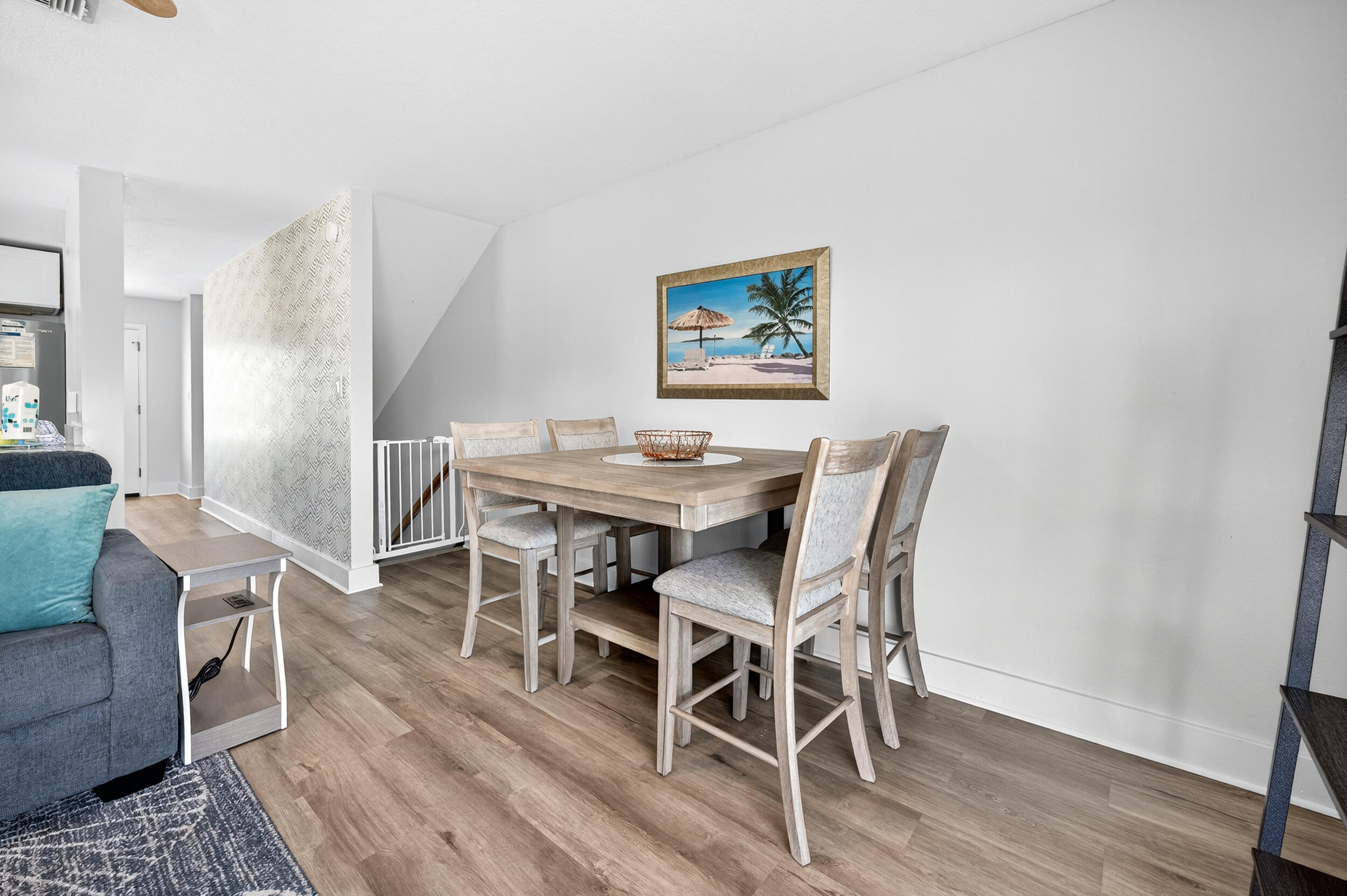 SIGUENZA COVE - Residential