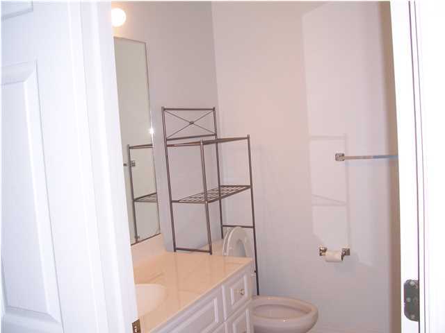 THE OAKS AT NICEVILLE PH I - Residential Lease