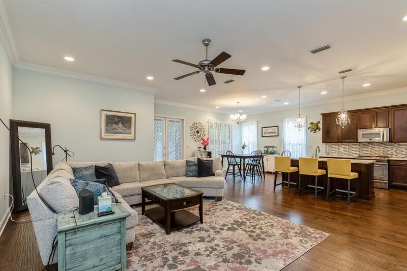 MAGNOLIA WOODS - Residential