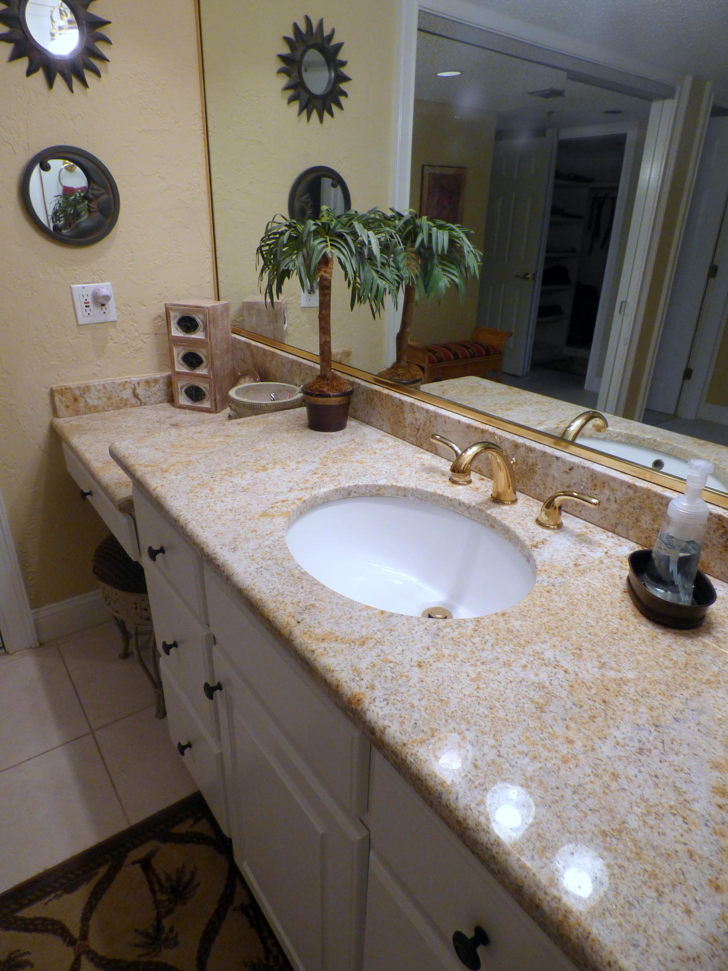 INLET REEF CLUB CONDO - Residential
