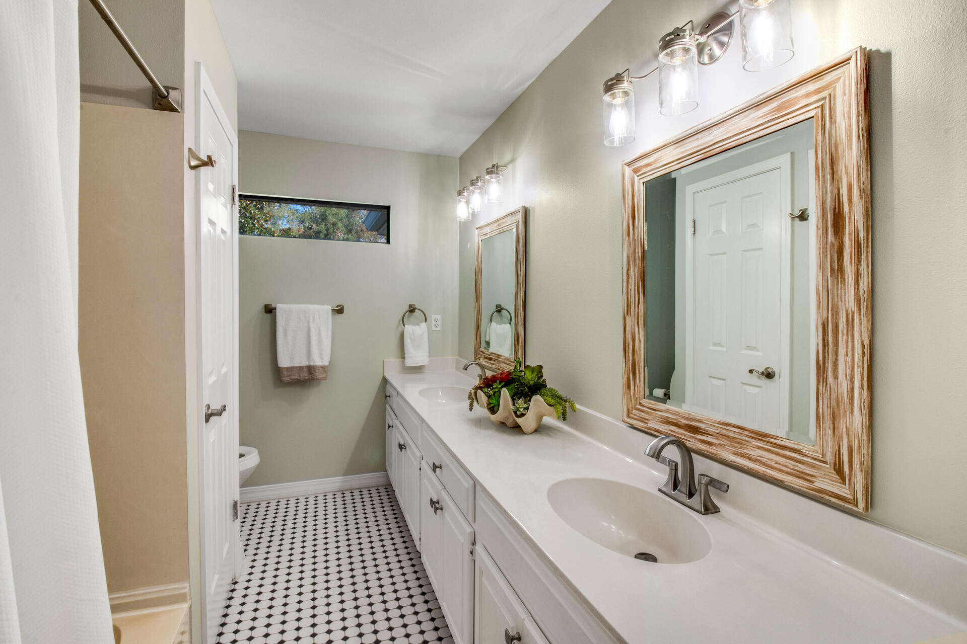 SOUTHWIND - Residential