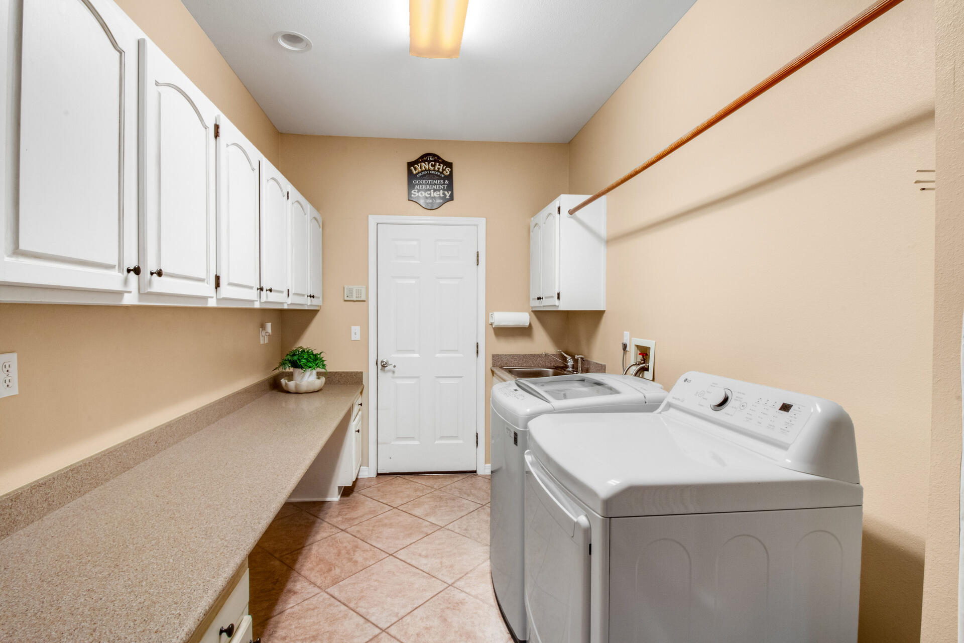 SOUTHWIND - Residential