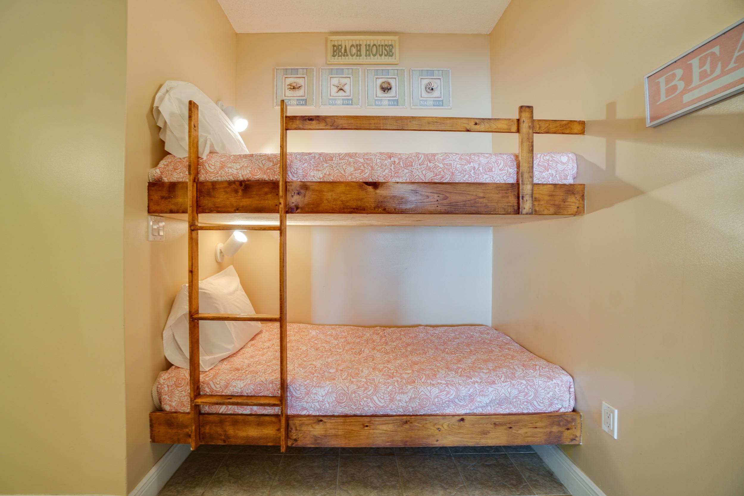 WATERS EDGE - Residential