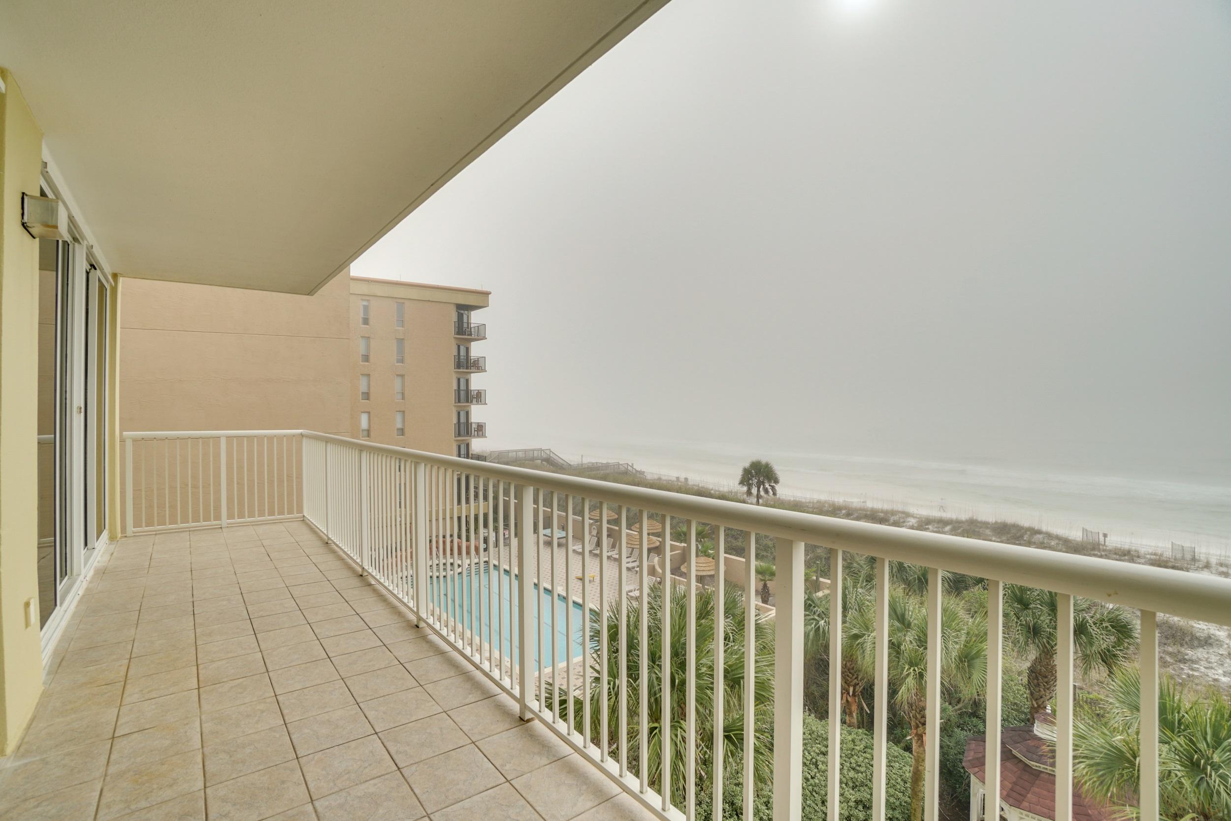 WATERS EDGE - Residential