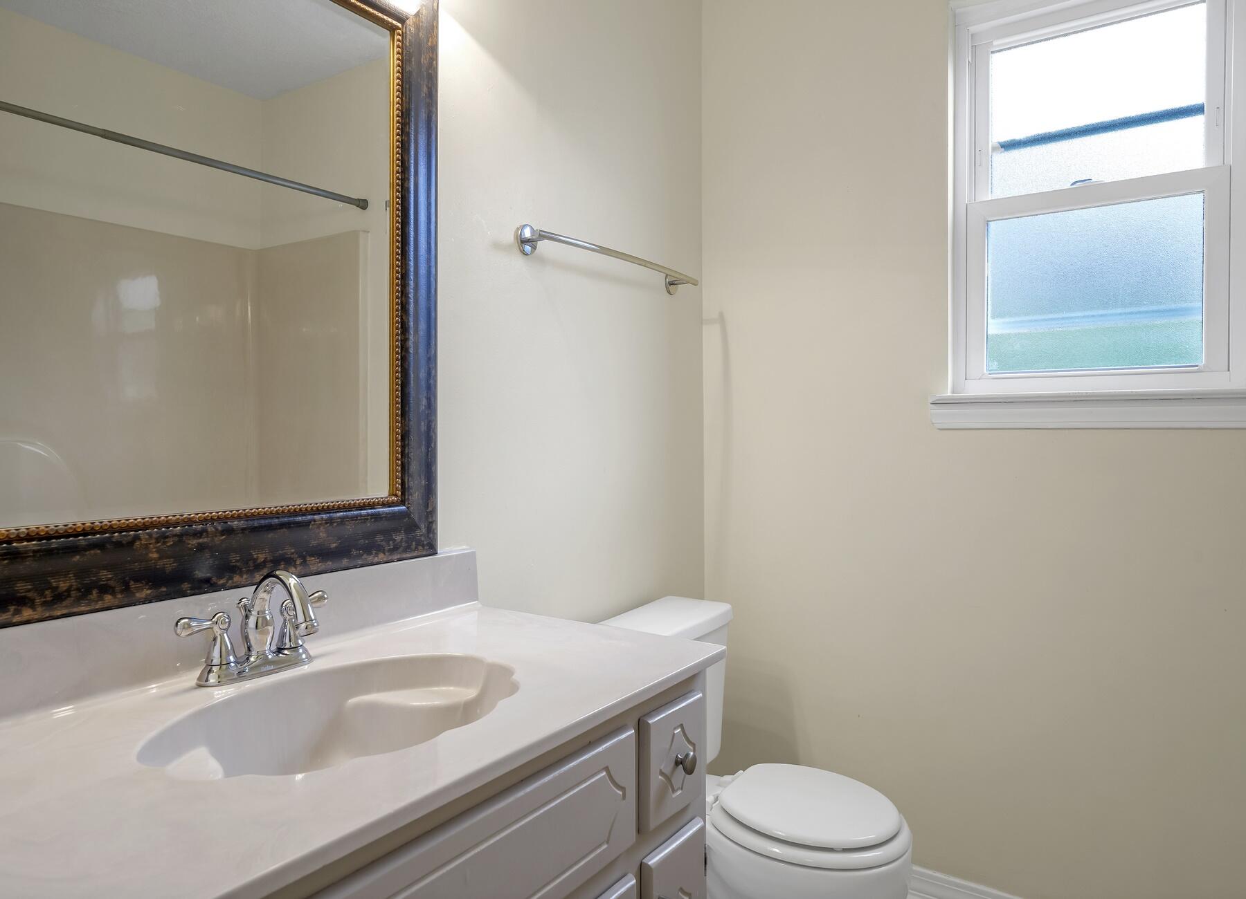 NEW CRESTVIEW SUB (231100.10) - Residential Lease