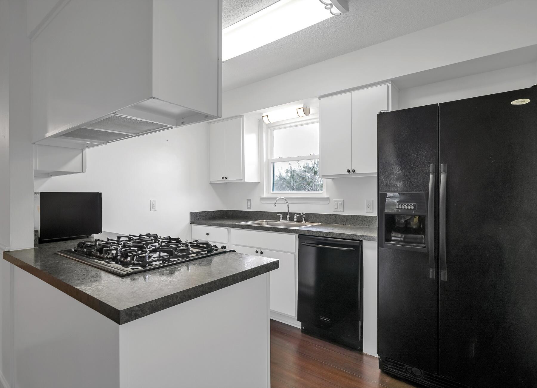 NEW CRESTVIEW SUB (231100.10) - Residential Lease