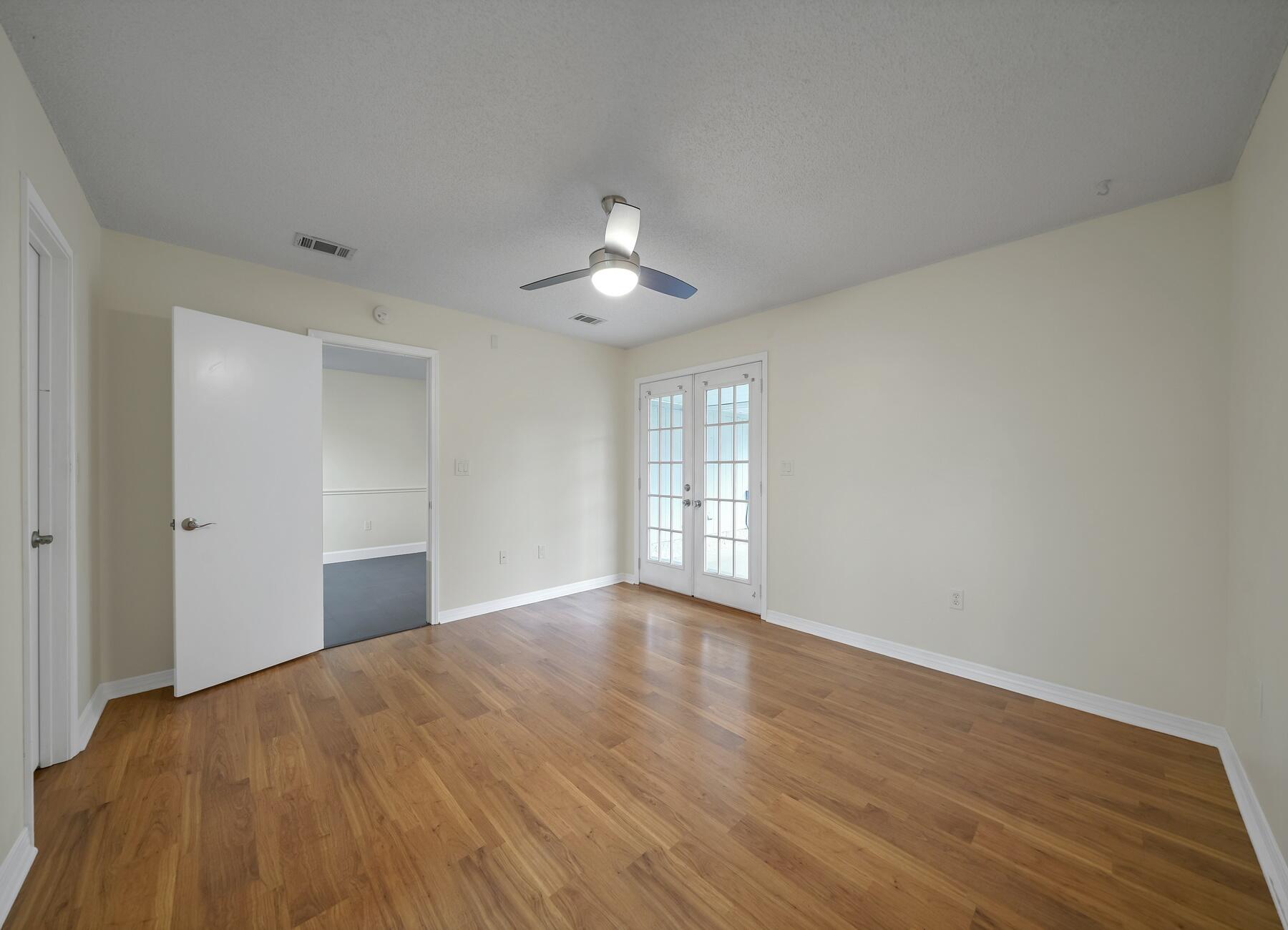 NEW CRESTVIEW SUB (231100.10) - Residential Lease