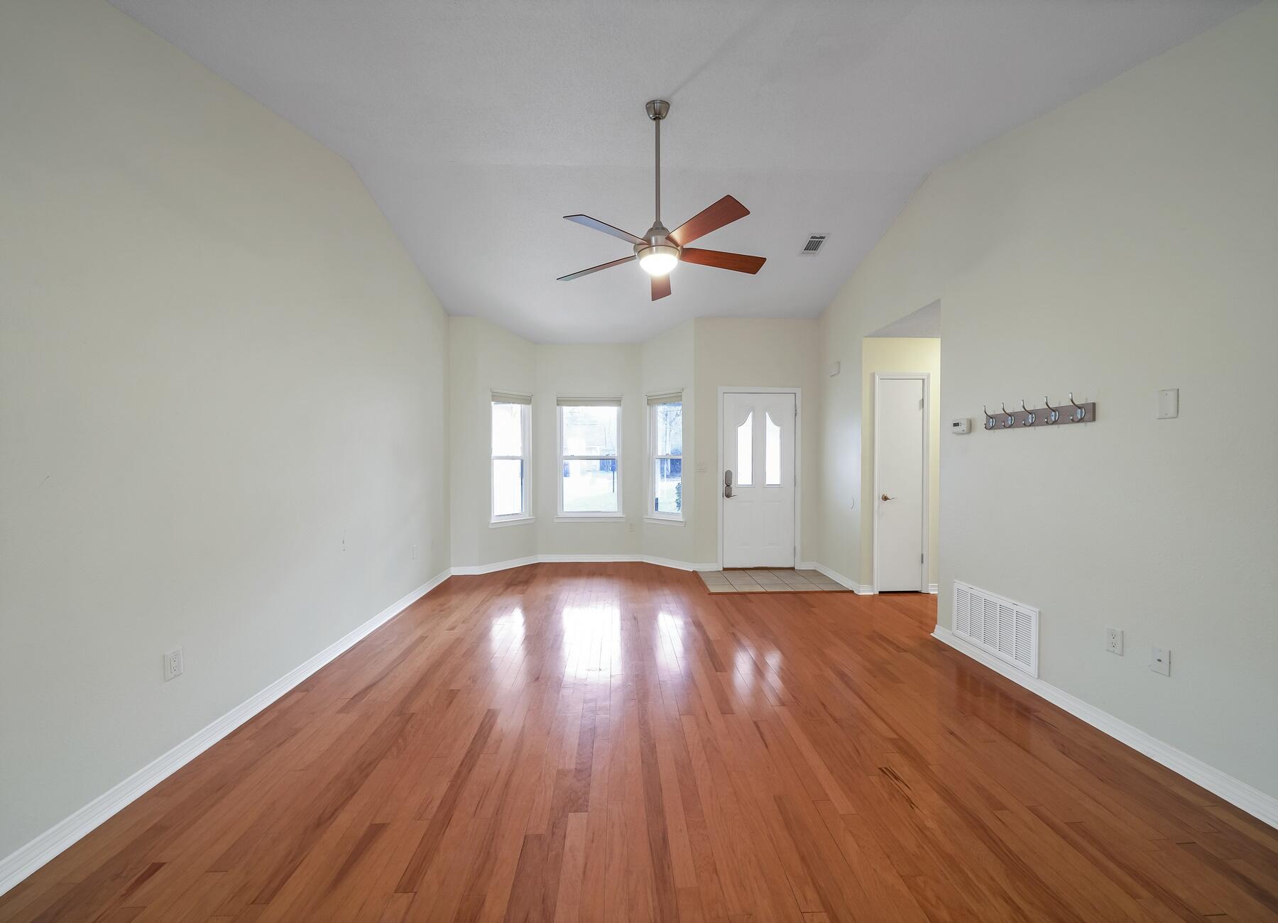 NEW CRESTVIEW SUB (231100.10) - Residential Lease