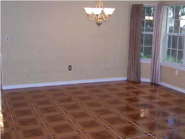 PARKWOOD PLACE AT BLUEWATER BAY - Residential Lease