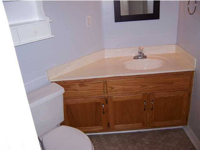 PARKWOOD PLACE AT BLUEWATER BAY - Residential Lease