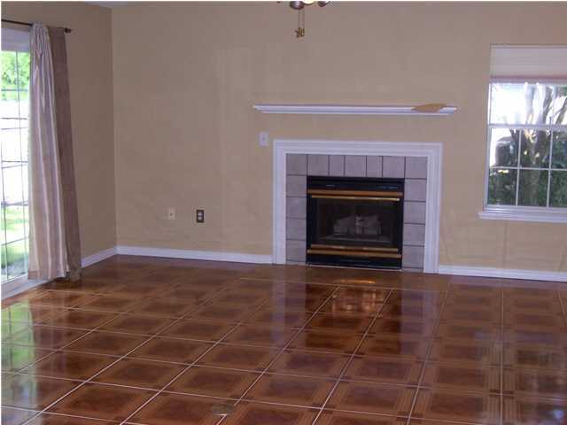 PARKWOOD PLACE AT BLUEWATER BAY - Residential Lease