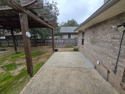 A home in Niceville