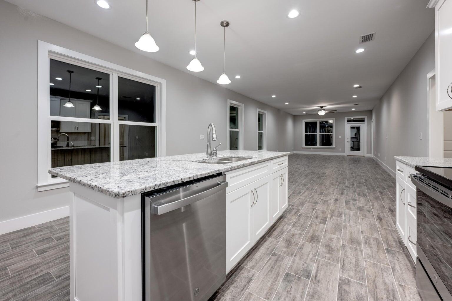 SEMINOLE 1ST ADDN - Residential Lease