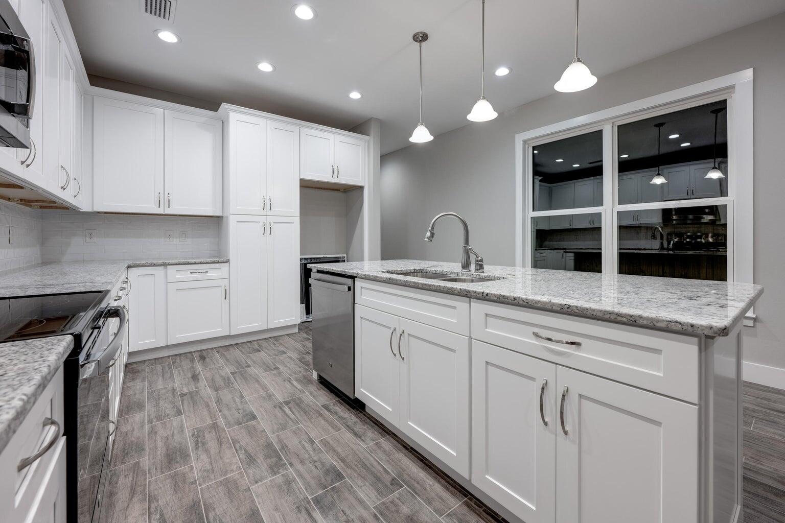 SEMINOLE 1ST ADDN - Residential Lease