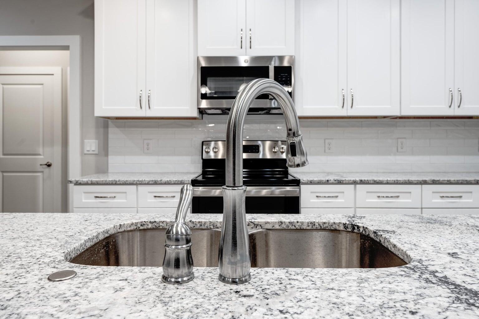SEMINOLE 1ST ADDN - Residential Lease