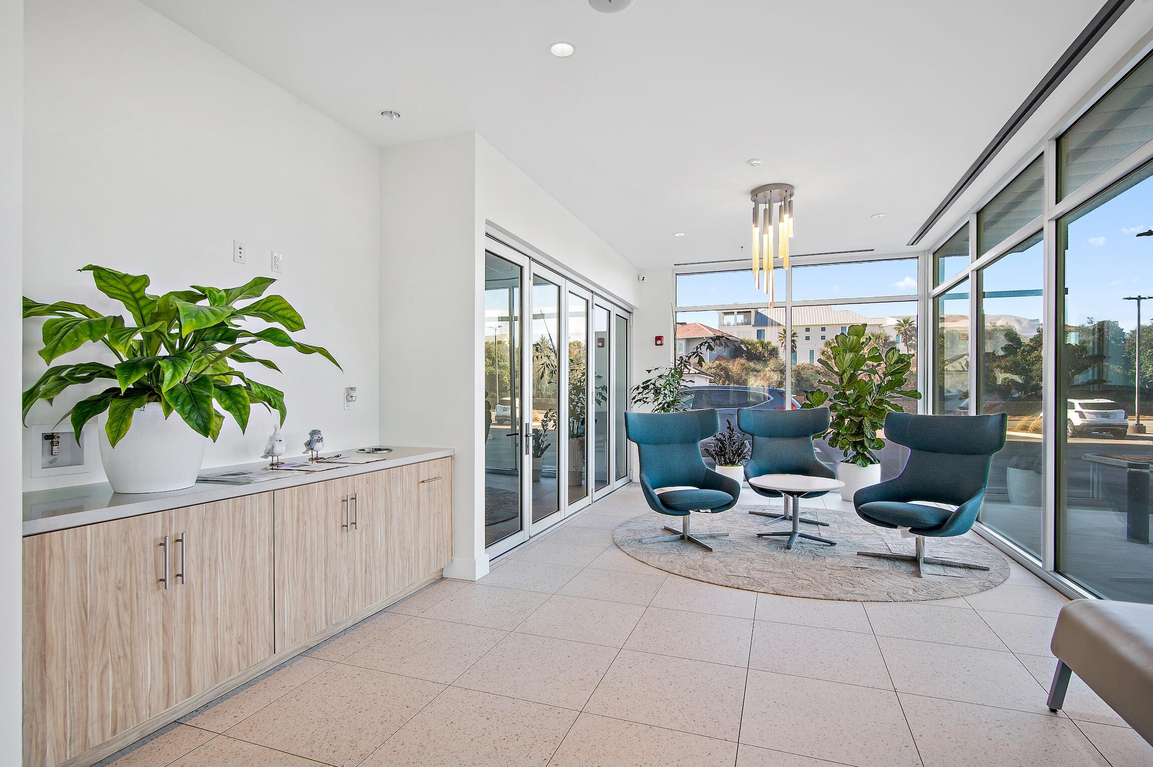 ONE SEAGROVE PLACE - Residential