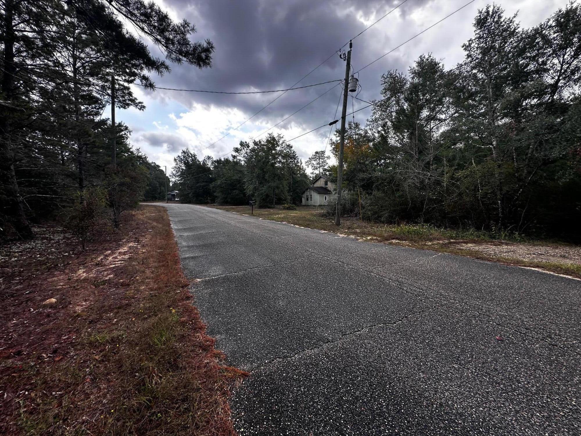 HIGHLAND HILLS - Land