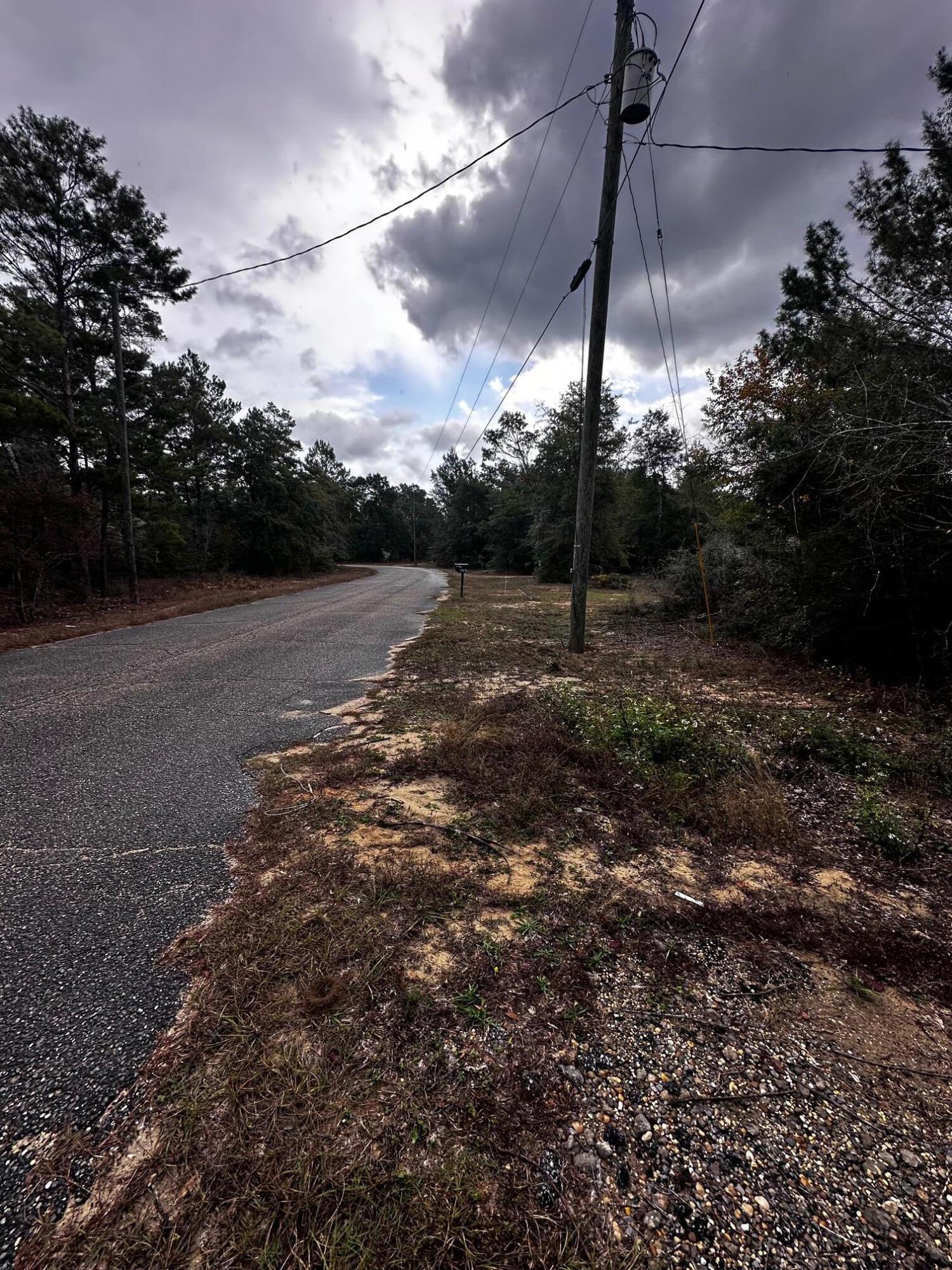 HIGHLAND HILLS - Land