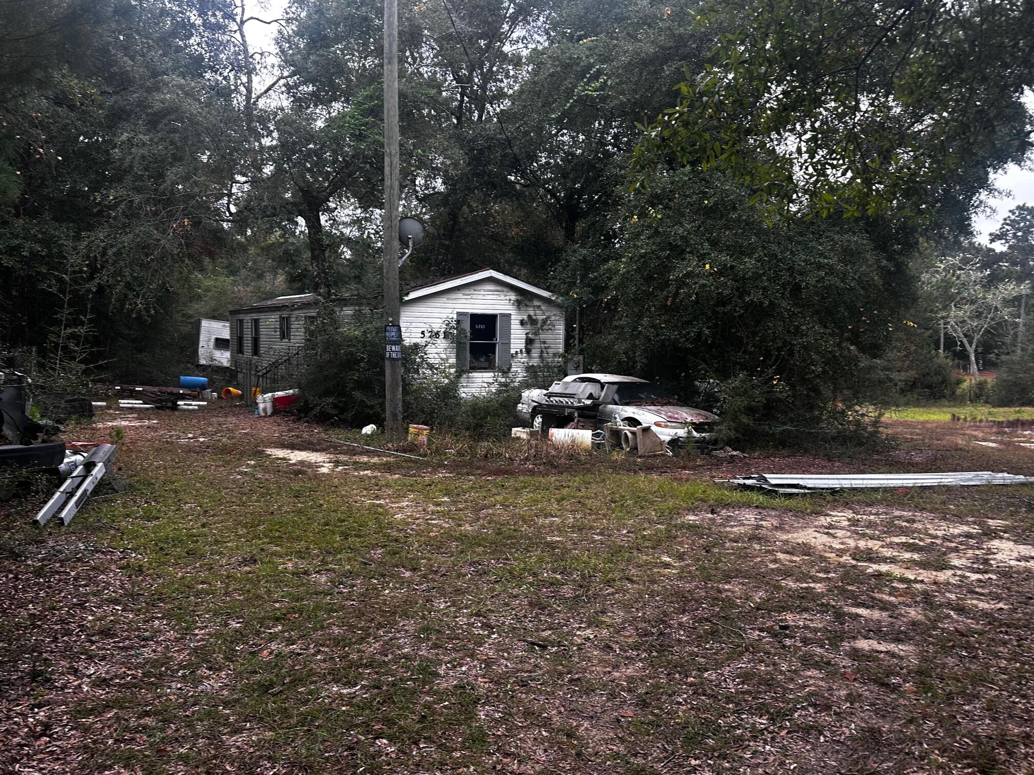 HIGHLAND HILLS - Land