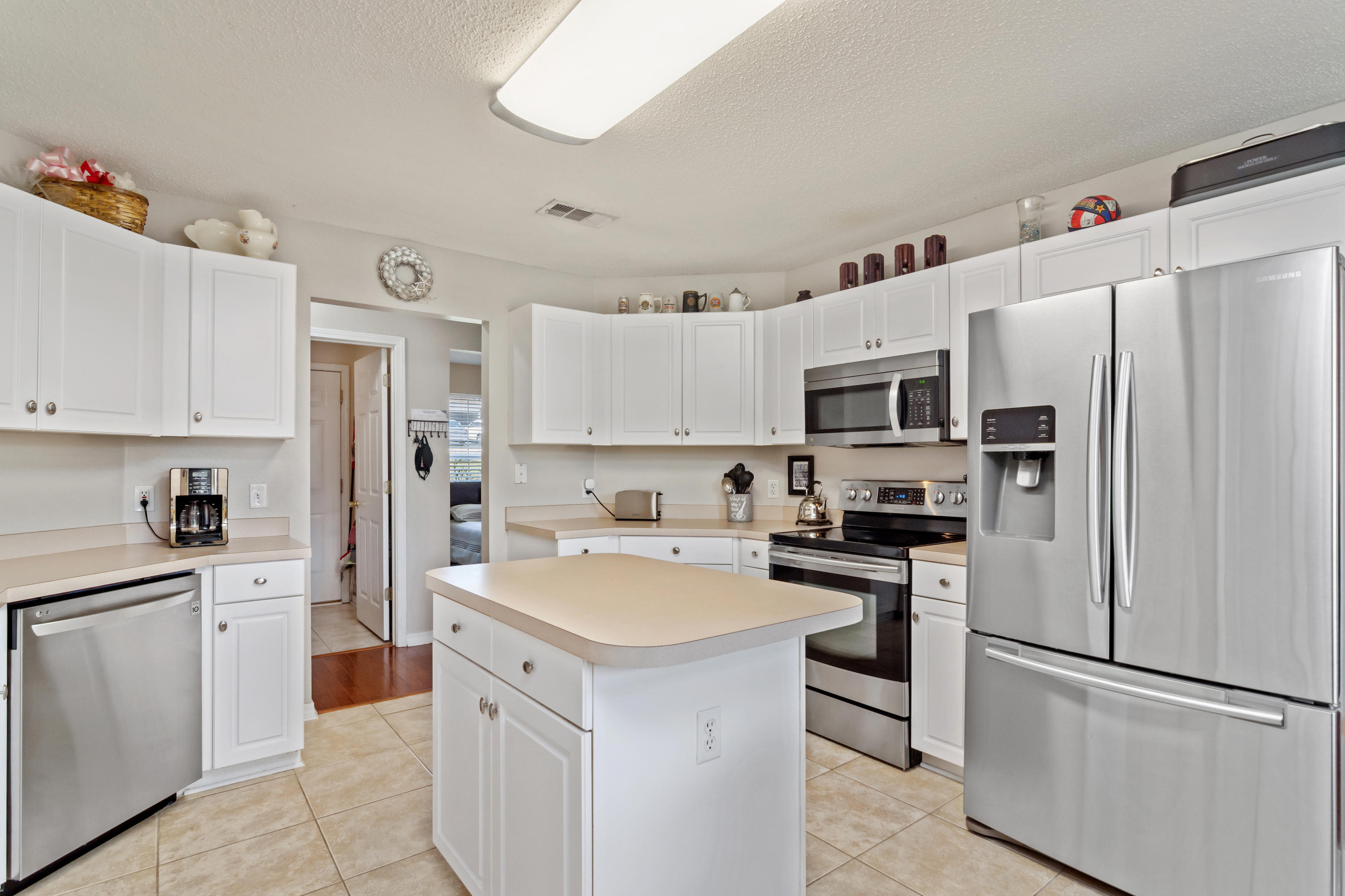 COUNTRYVIEW ESTATES - Residential