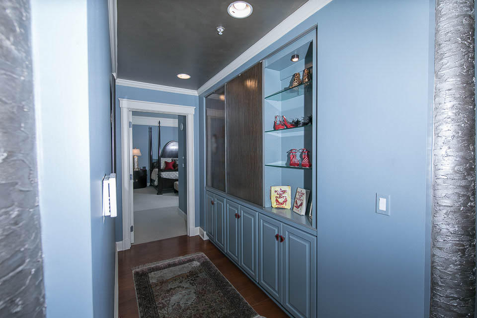 ONE WATER PLACE AT KELLY PLANTATION - Residential