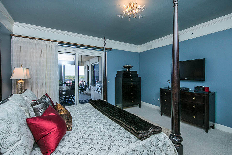 ONE WATER PLACE AT KELLY PLANTATION - Residential