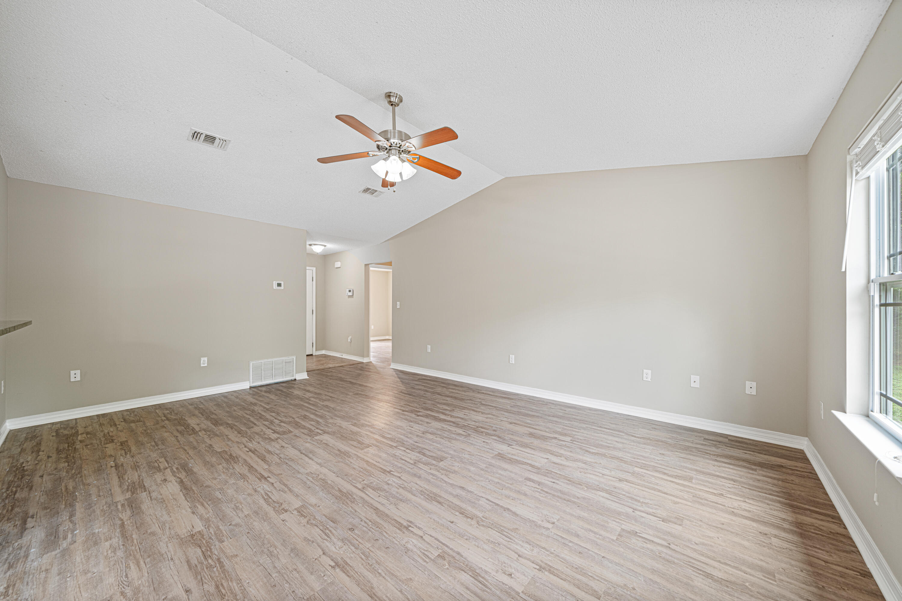 Oakwood Lakes Estates - Residential
