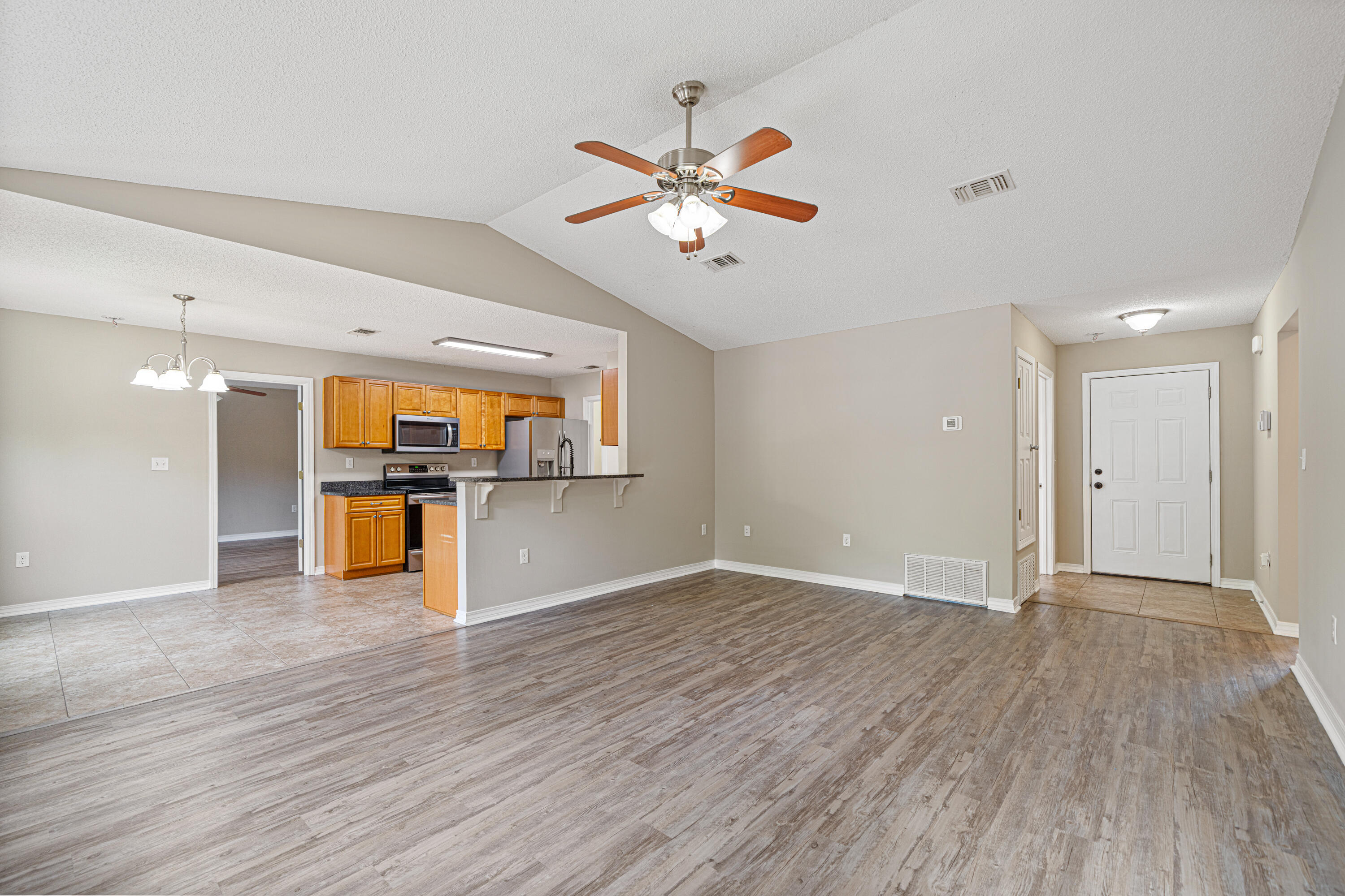 Oakwood Lakes Estates - Residential