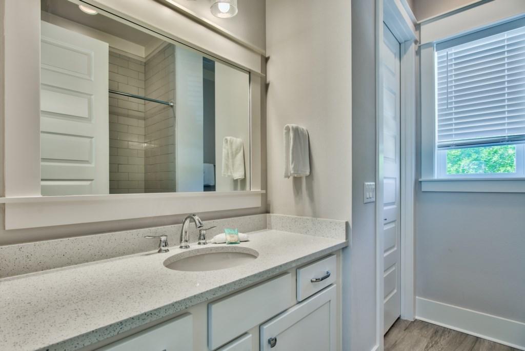 HIDDEN PALMS - Residential