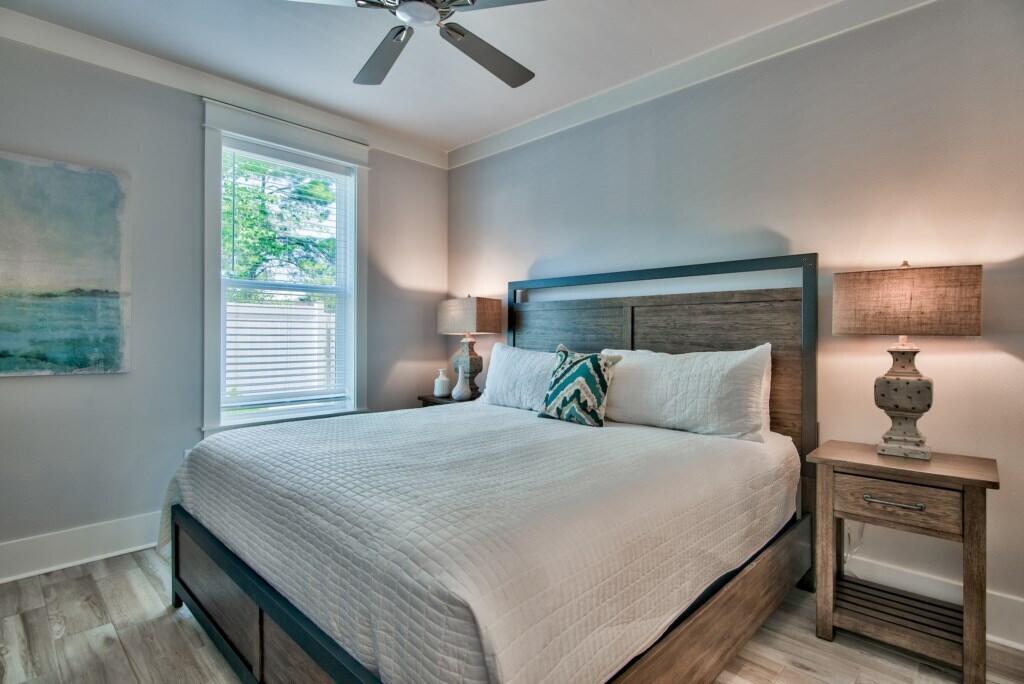 HIDDEN PALMS - Residential