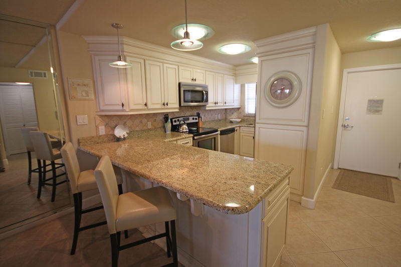 EL MATADOR CONDO - Residential