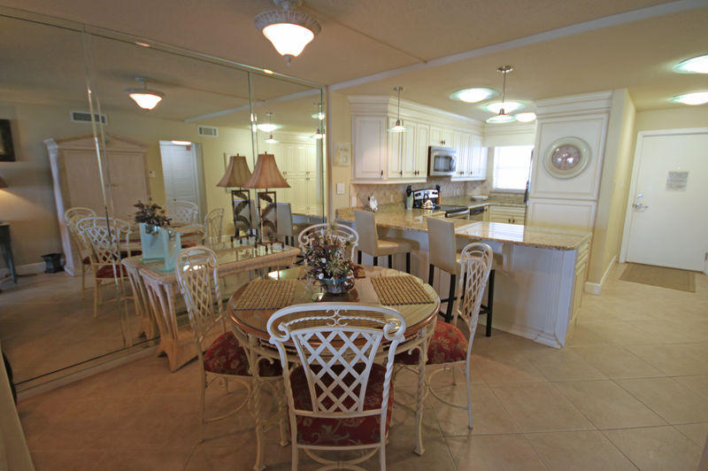 EL MATADOR CONDO - Residential