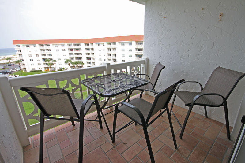 EL MATADOR CONDO - Residential