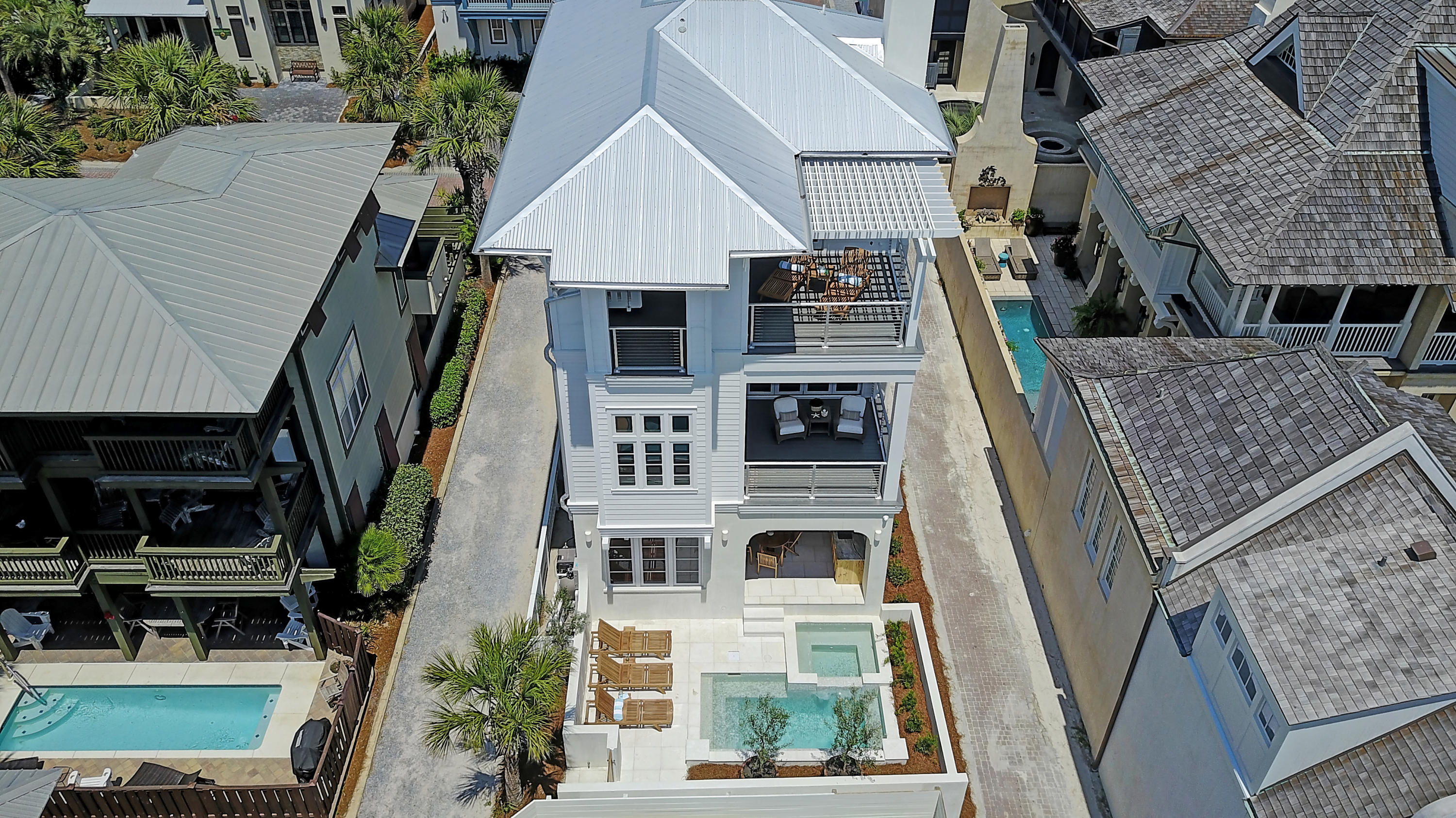 WATER'S EDGE - Residential