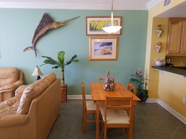 SUMMERWIND CONDOS - Residential