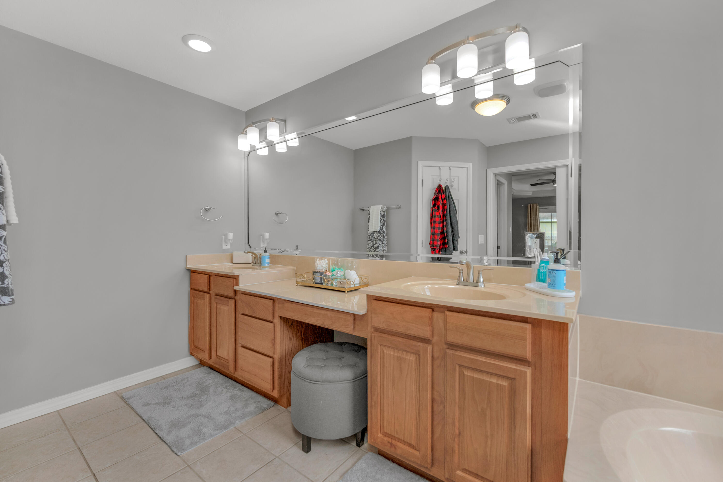 SUMMER PLACE ESTATES - Residential