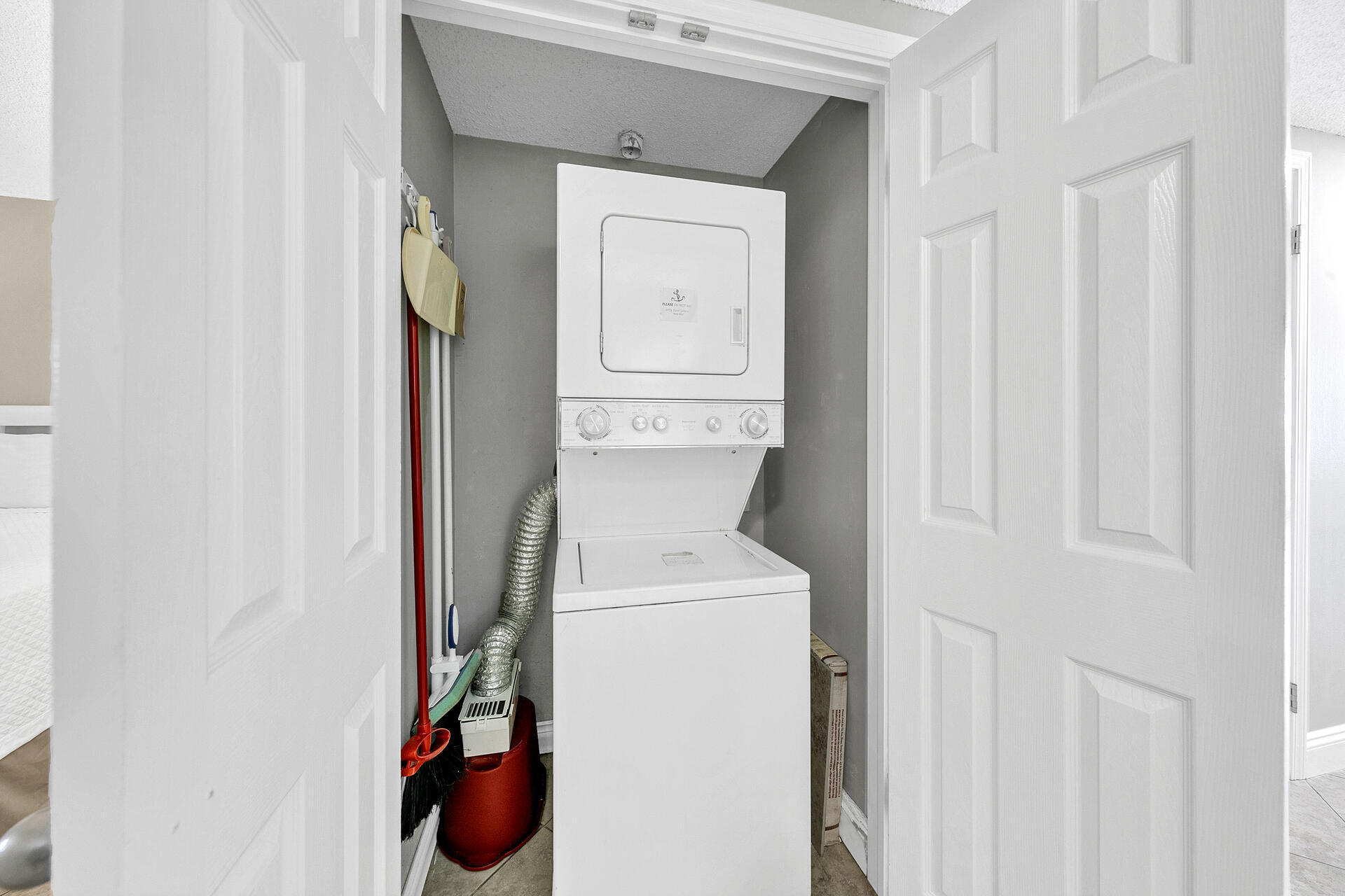 JETTY EAST CONDO - Residential