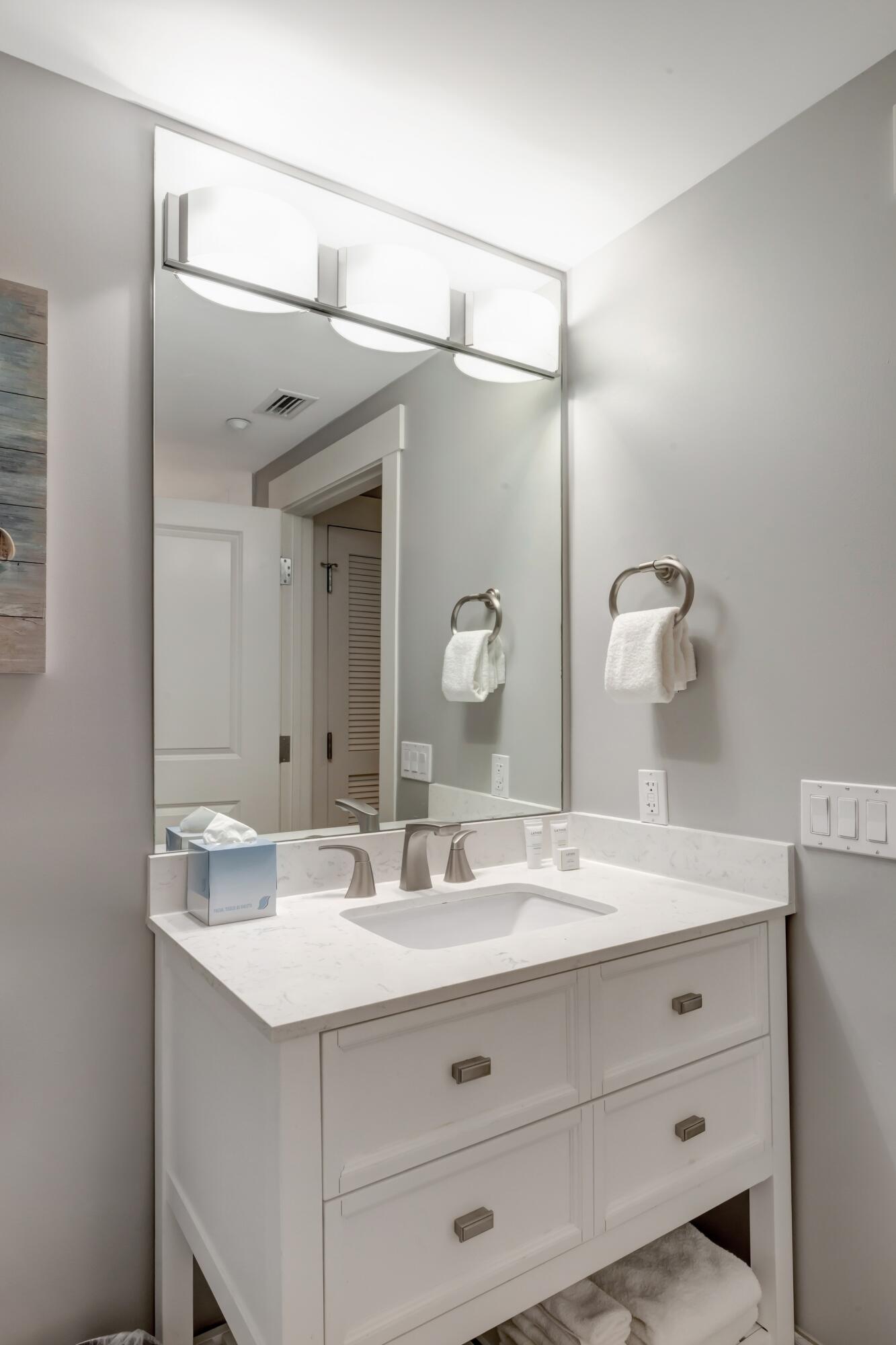 BAHIA CONDO - Residential