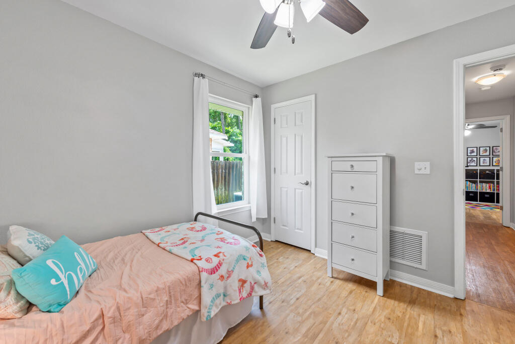 SOUND HAMMOCK - Residential