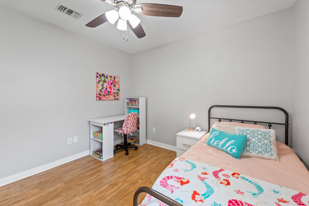 SOUND HAMMOCK - Residential