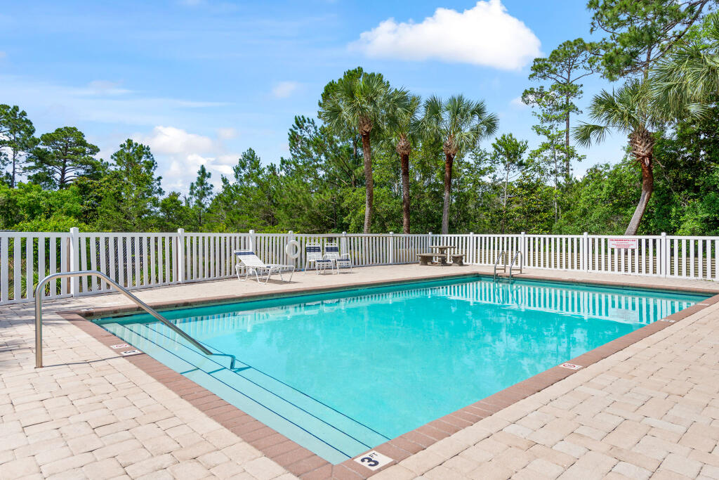 SOUND HAMMOCK - Residential