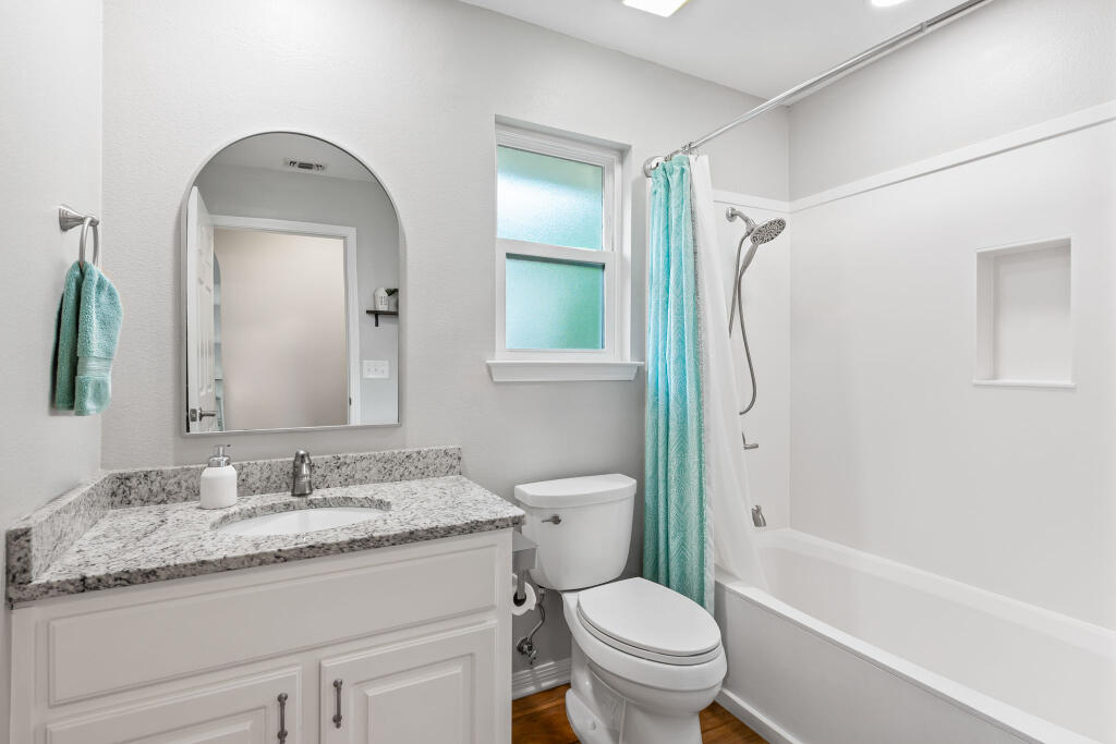 SOUND HAMMOCK - Residential