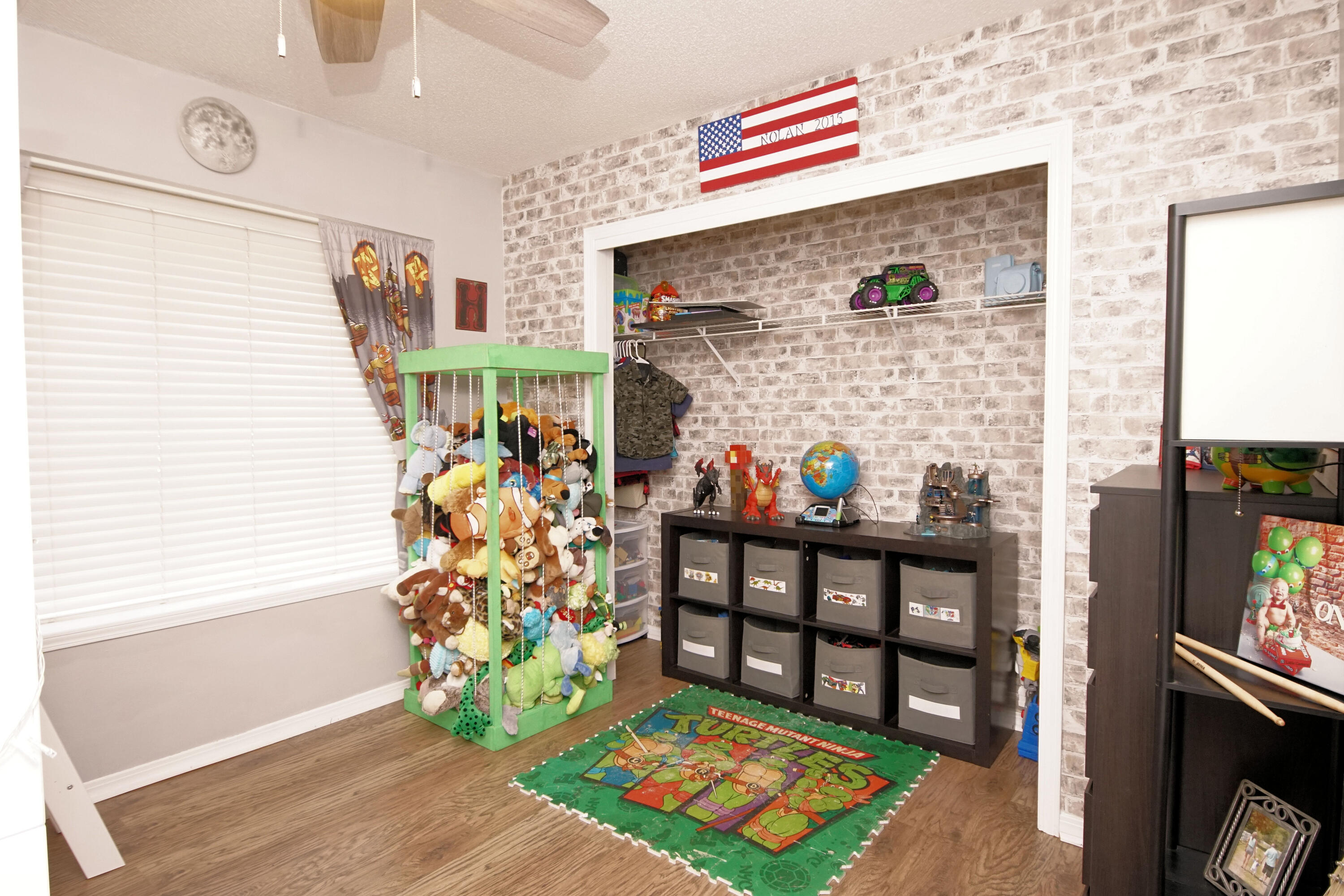 LIVE OAK SHORES - Residential